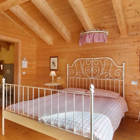 De La Poya 발토우르넨체