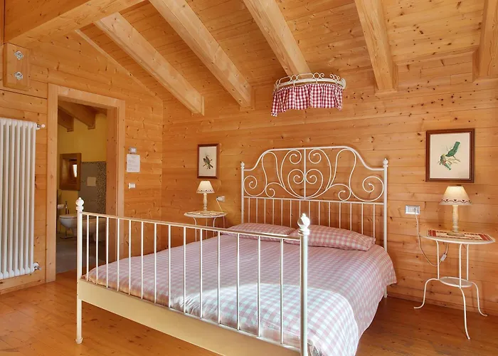 De La Poya 발토우르넨체